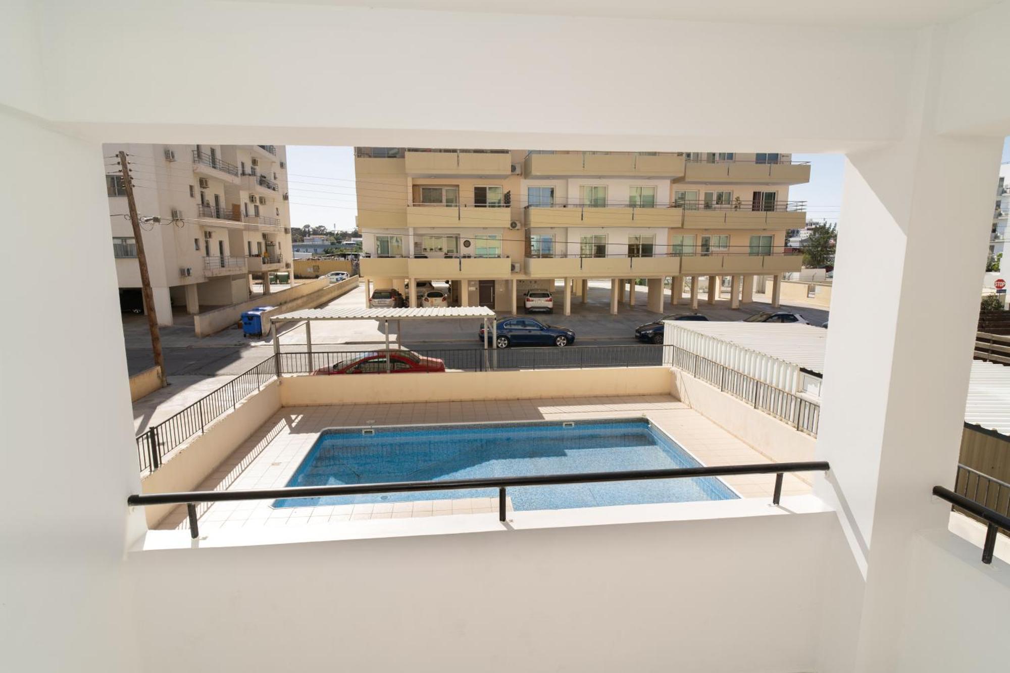Olivia Mackenzie 2 Bedroom Flat With Pool لارنكا المظهر الخارجي الصورة
