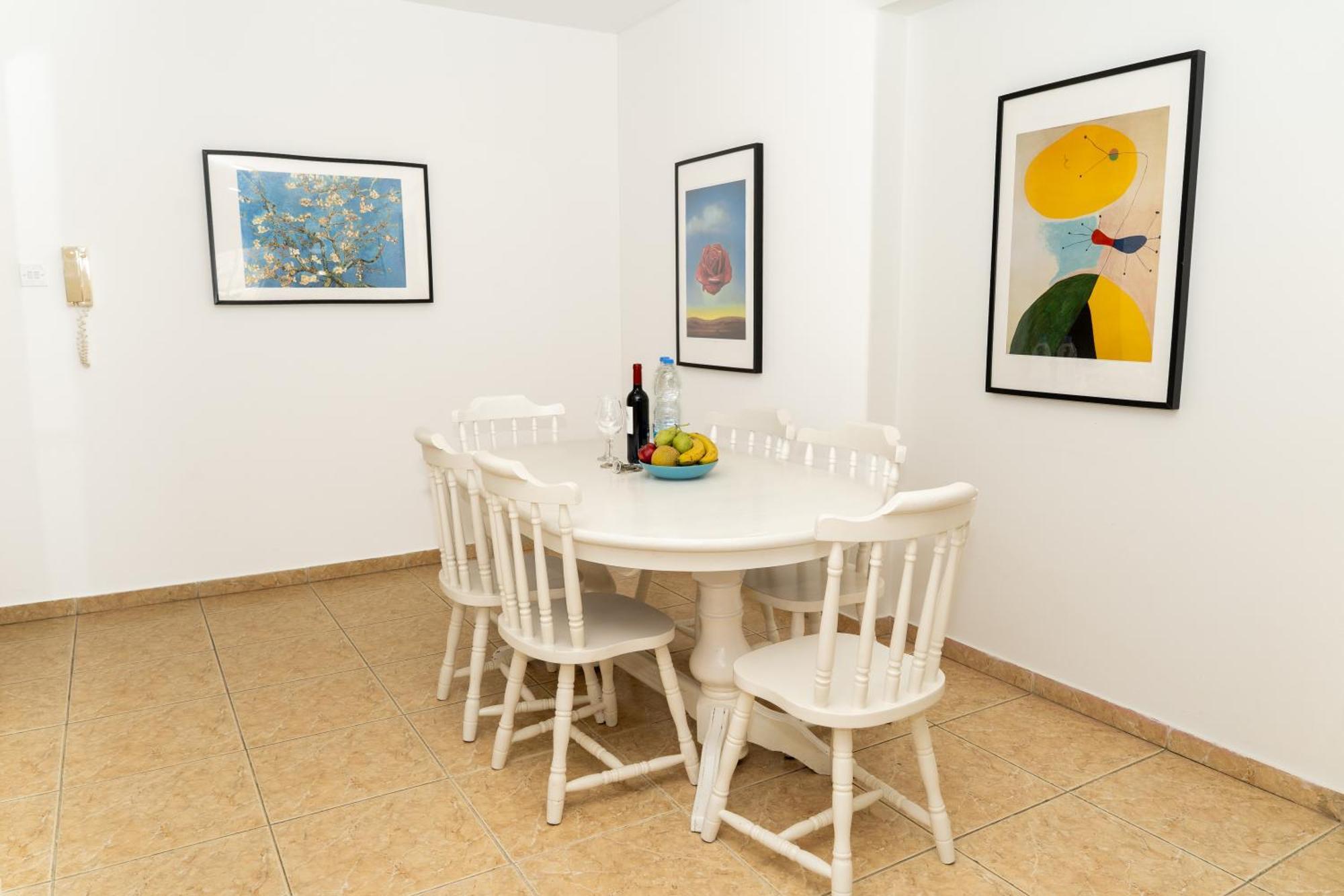Olivia Mackenzie 2 Bedroom Flat With Pool لارنكا المظهر الخارجي الصورة